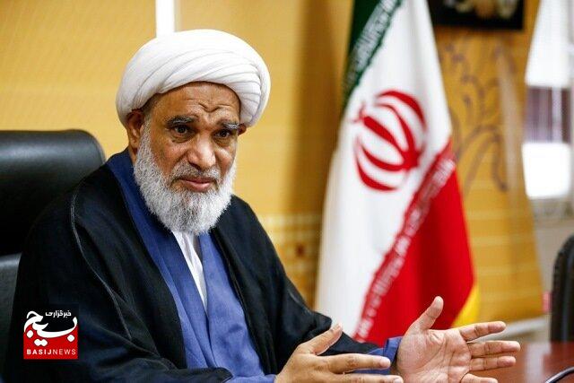حمایت عضو هیئت رئیسه مجلس خبرگان رهبری از امام جمعه اردبیل حمایت عضو هیئت رئیسه مجلس خبرگان رهبری از امام جمعه اردبیل