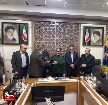 نشست جامعه نخبگان مهندس بسیجی در خصوص چگونگی کمک به حل ناترازی انرژی نشست جامعه نخبگان مهندس بسیجی در خصوص چگونگی کمک به حل ناترازی انرژی