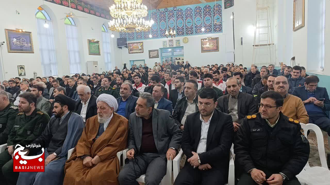 هدف فتنهگران ایجاد شکاف بین امام و امت بود هدف فتنهگران ایجاد شکاف بین امام و امت بود