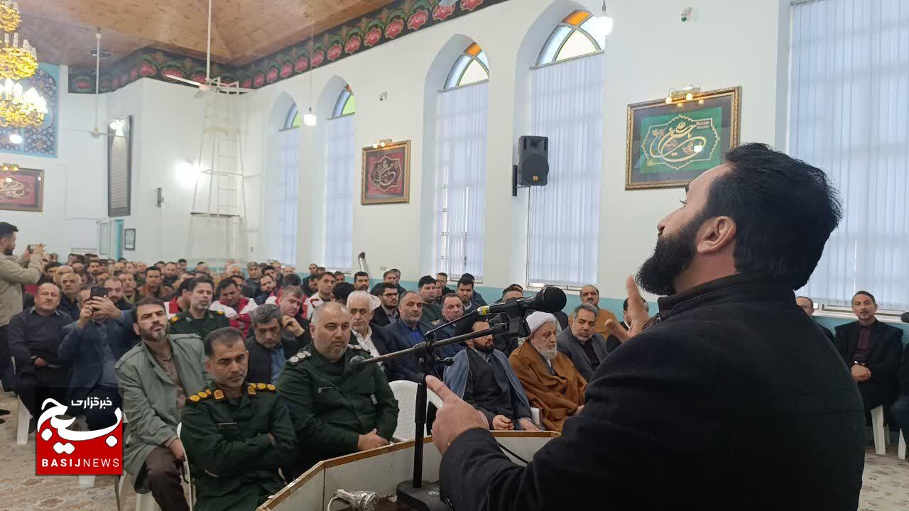 هدف فتنهگران ایجاد شکاف بین امام و امت بود هدف فتنهگران ایجاد شکاف بین امام و امت بود