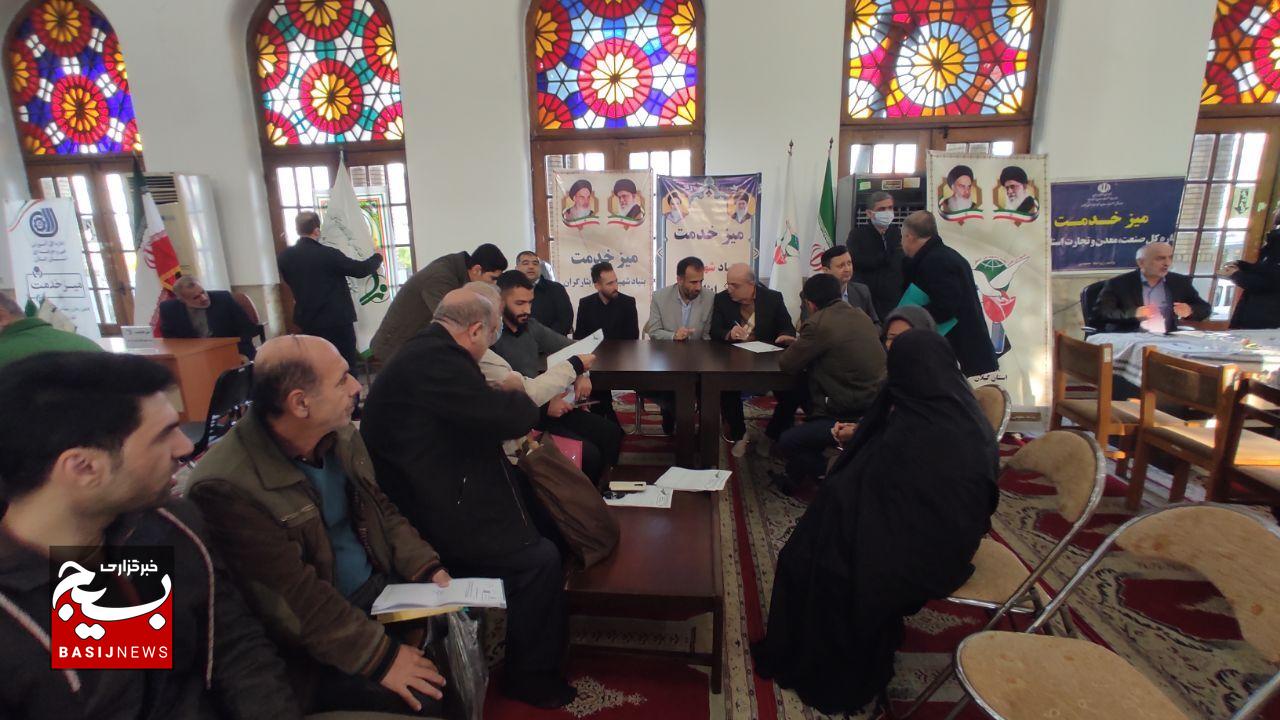 میز خدمت جهادی گامی مؤثر در راستای حل مشکلات مردم است میز خدمت جهادی گامی مؤثر در راستای حل مشکلات مردم است