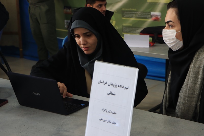پرچم انقلاب اسلامی در مقابل همه مستبدان عالم بالاست/ با خودباوری و خداباوری بزرگترین کارها را رقم میزنیم پرچم انقلاب اسلامی در مقابل همه مستبدان عالم بالاست/ با خودباوری و خداباوری بزرگترین کارها را رقم میزنیم