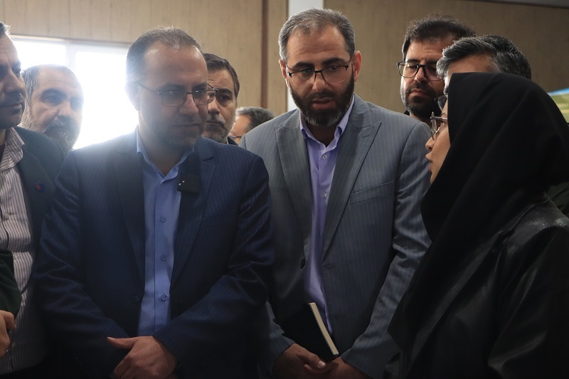 پرچم انقلاب اسلامی در مقابل همه مستبدان عالم بالاست/ با خودباوری و خداباوری بزرگترین کارها را رقم میزنیم پرچم انقلاب اسلامی در مقابل همه مستبدان عالم بالاست/ با خودباوری و خداباوری بزرگترین کارها را رقم میزنیم