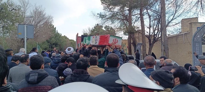 از آسمان هدیه آوردند شهیدان ناصر هادی و محسن ایروانی