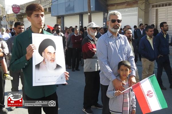 حضور باشکوه مردم کنگان در راهپیمایی ۲۲ بهمن