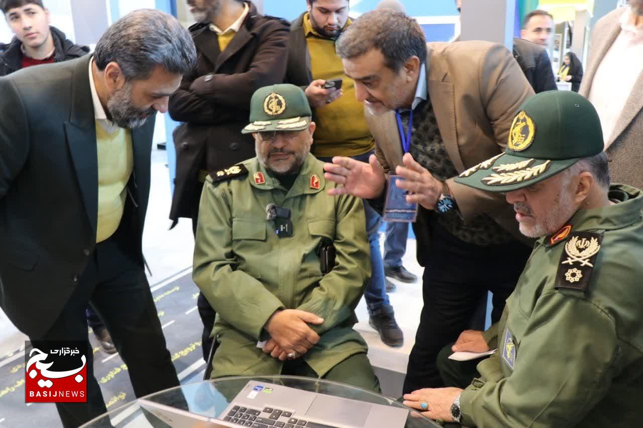 بازدید رئیس سازمان بسیج مستضعفین از نمایشگاه زاینده نور