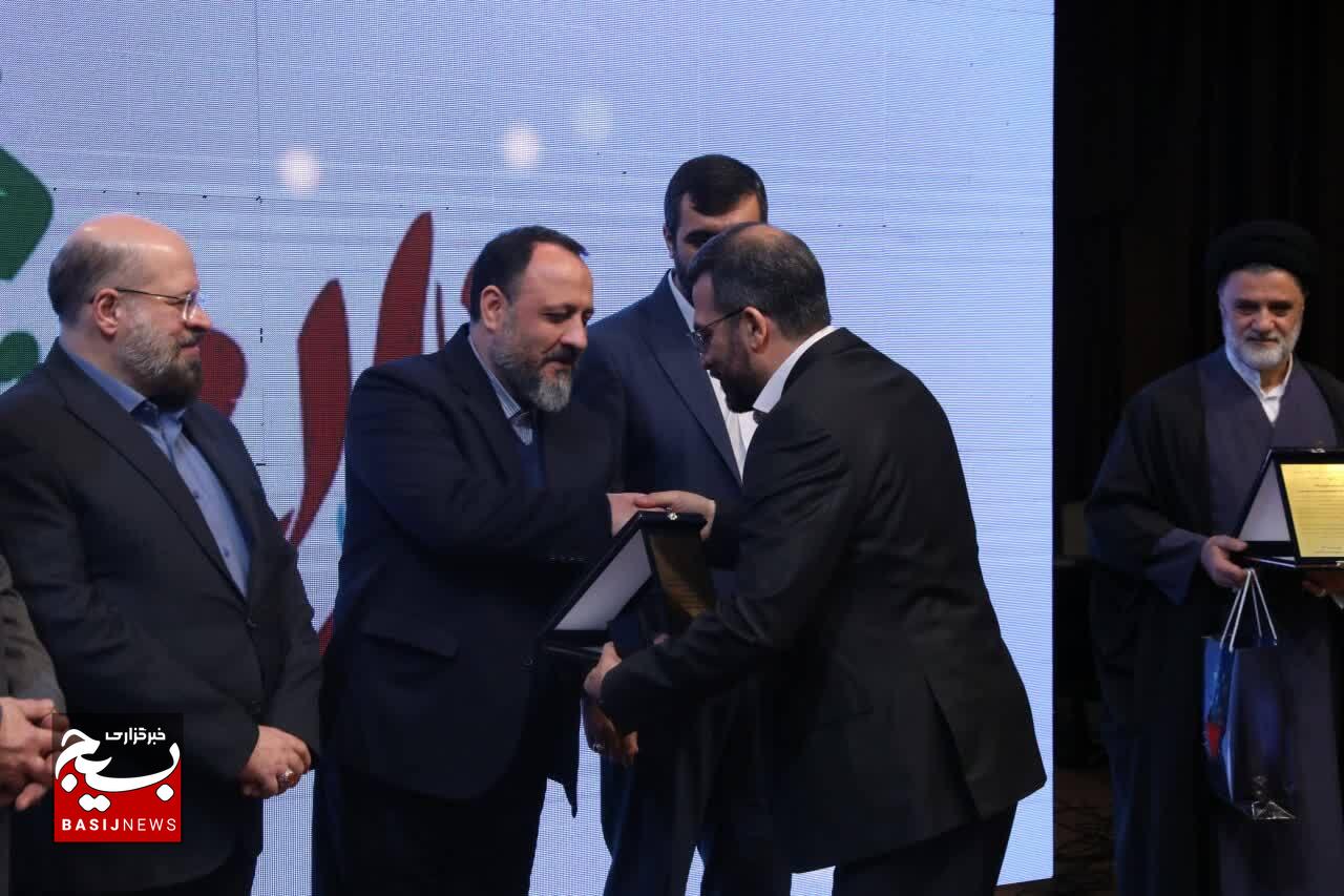 همایش «راویان مقاومت، پیشتازان میدان»