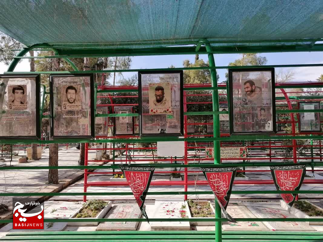 شهید یعنی همیشه جاوید، یعنی زنده/ گلزار شهدای دارالرحمه شیراز