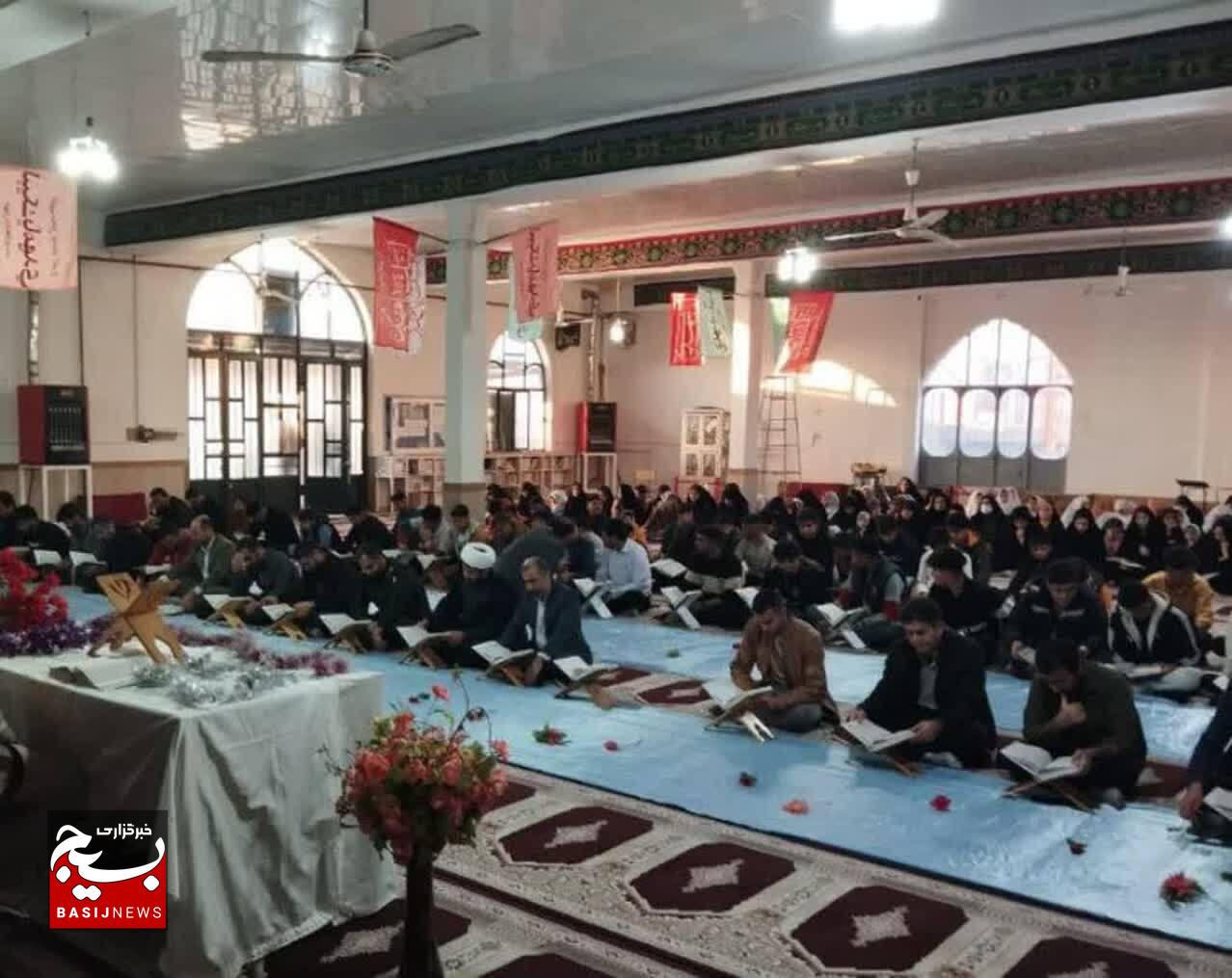 عزت و سربلندی در گرو اتصال به خدا و قرآن است عزت و سربلندی در گرو اتصال به خدا و قرآن است