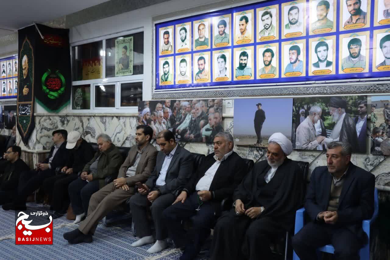 ادامه سنت حاج قاسم؛ گردهمایی فرماندهان دفاع مقدس در بیت‌الزهرا