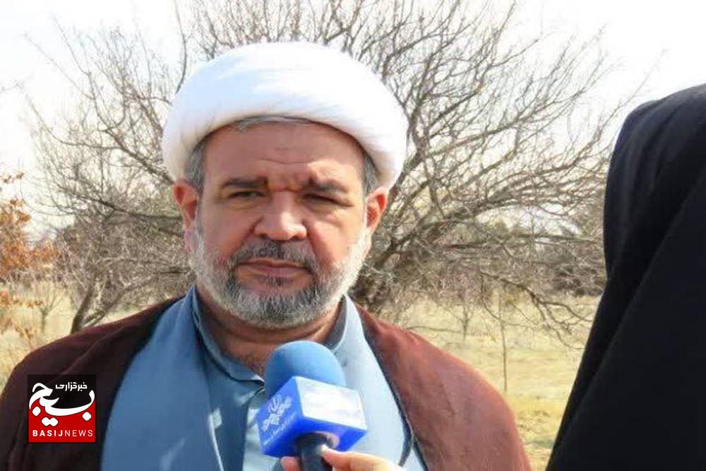 کاشت نهال به نیت شهدای مقاومت و مدافعان حرم