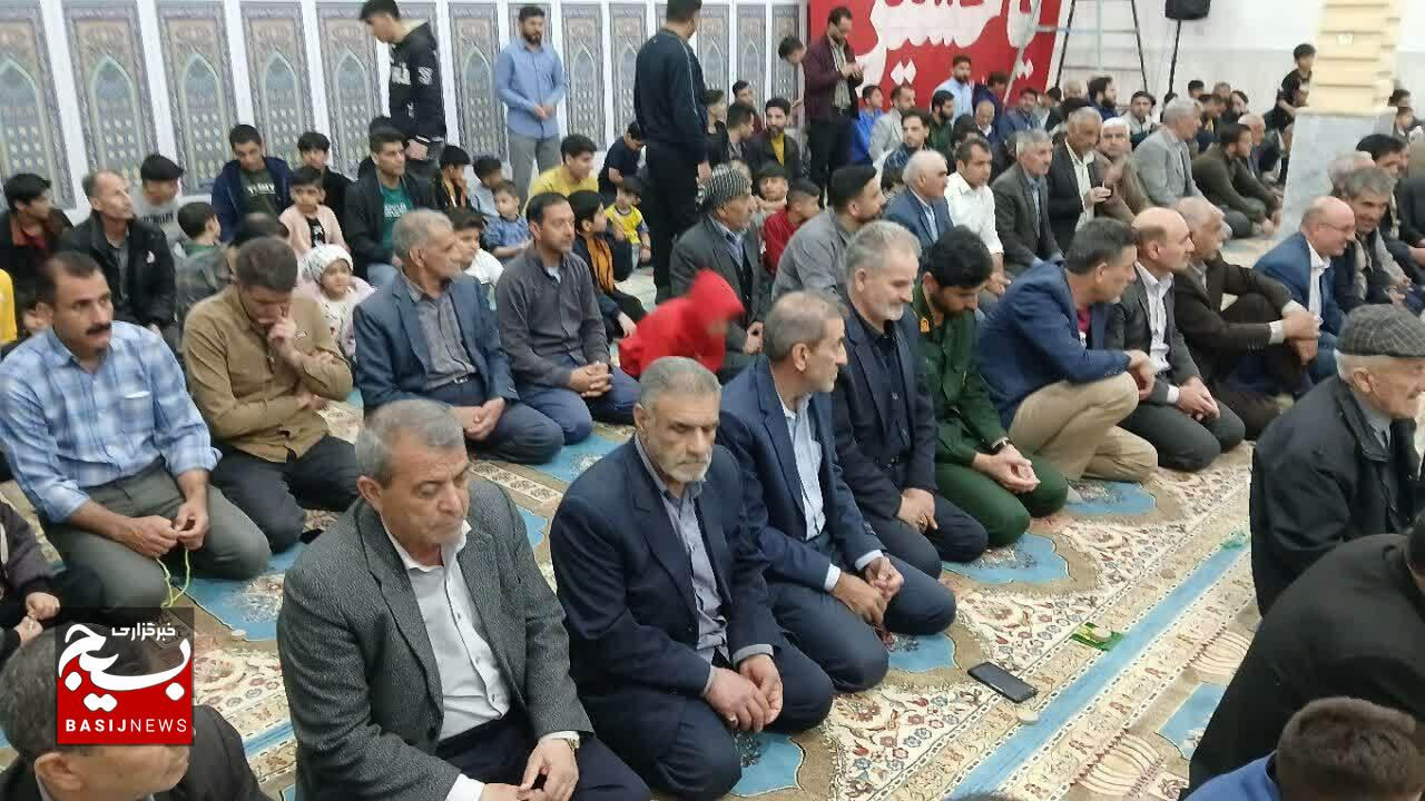 تجلیل از خیرین و فعالان ساخت مسجد حضرت محمد رسول الله (ص) شهرک بهرامی علیا +عکس تجلیل از خیرین و فعالان ساخت مسجد حضرت محمد رسول الله (ص) شهرک بهرامی علیا +عکس