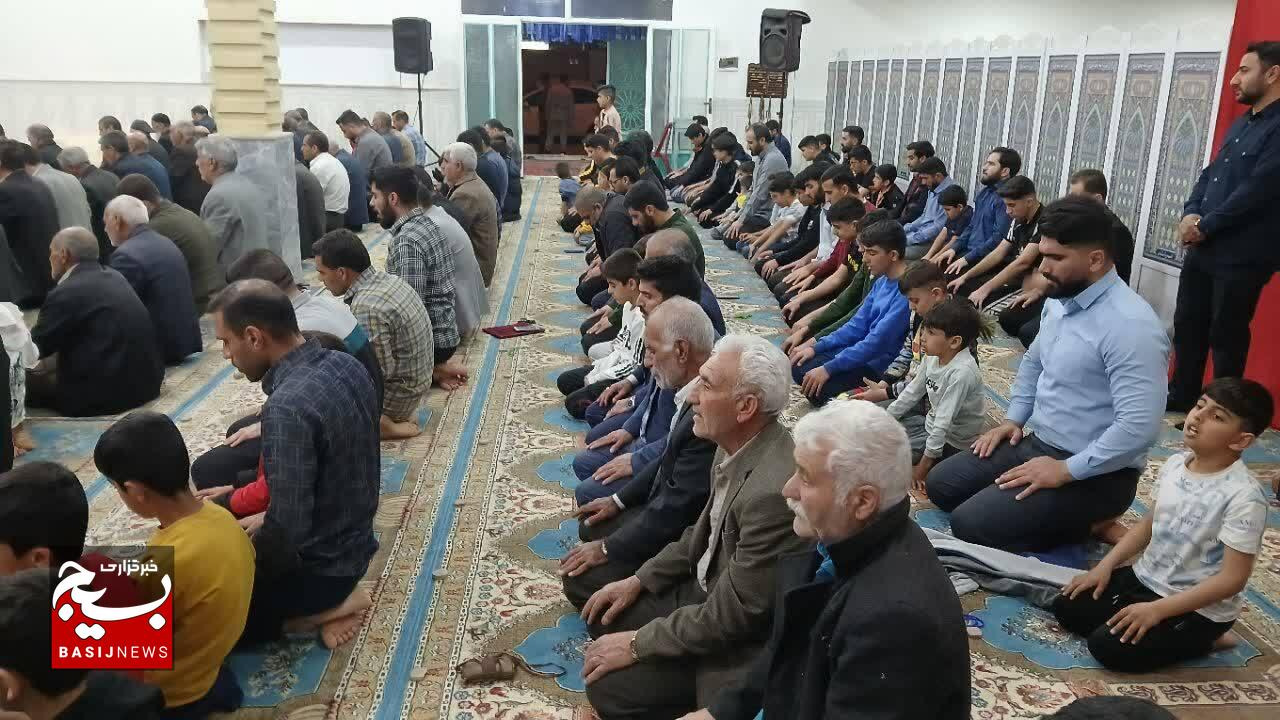 تجلیل از خیرین و فعالان ساخت مسجد حضرت محمد رسول الله (ص) شهرک بهرامی علیا +عکس تجلیل از خیرین و فعالان ساخت مسجد حضرت محمد رسول الله (ص) شهرک بهرامی علیا +عکس