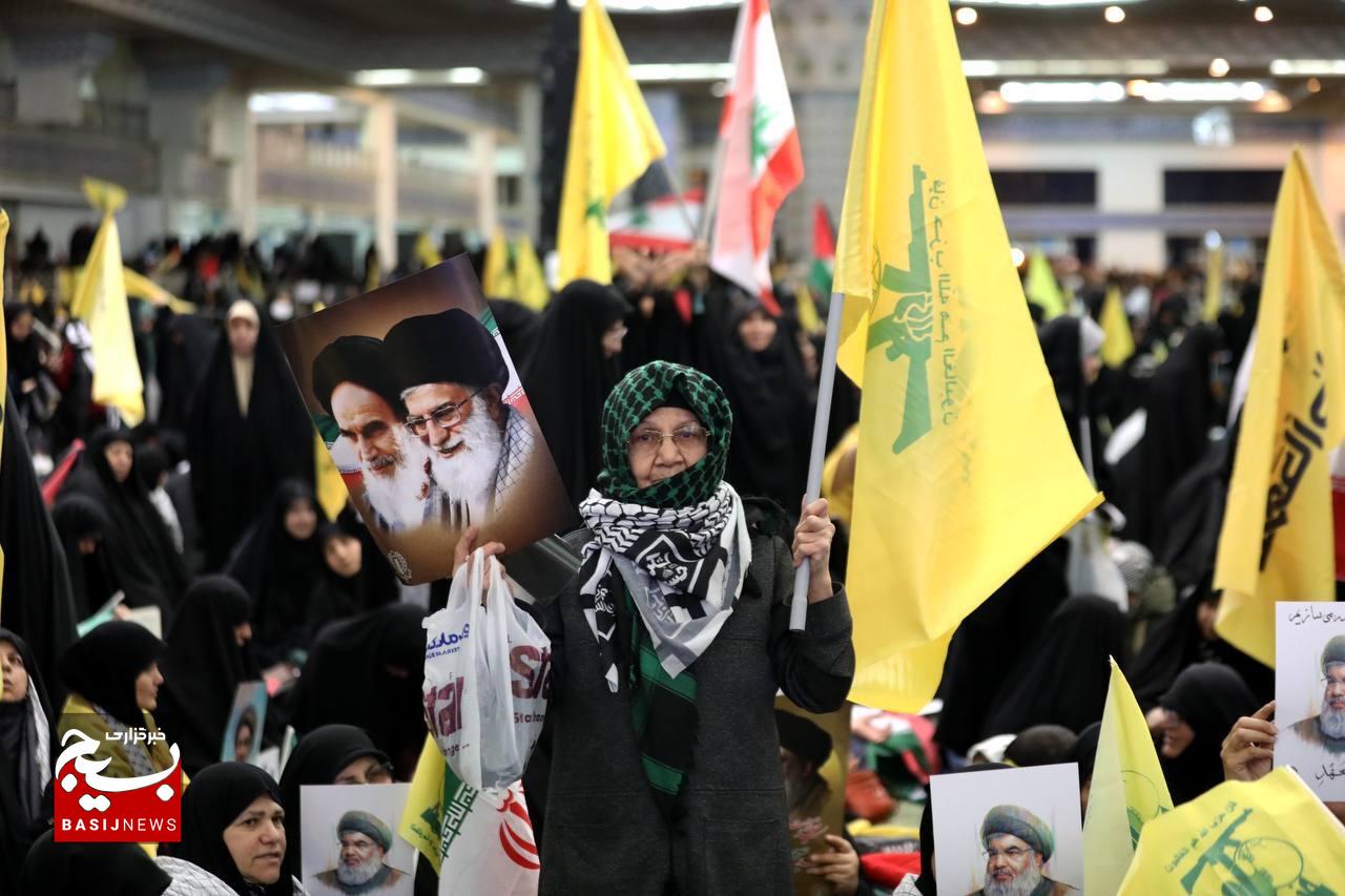 مراسم گرامیداشت شهید سیدحسن نصرالله و شهید سیدهاشم صفی‌الدین در مصلی امام خمینی(ره) تهران با حضور آحاد مردم و مسئولان