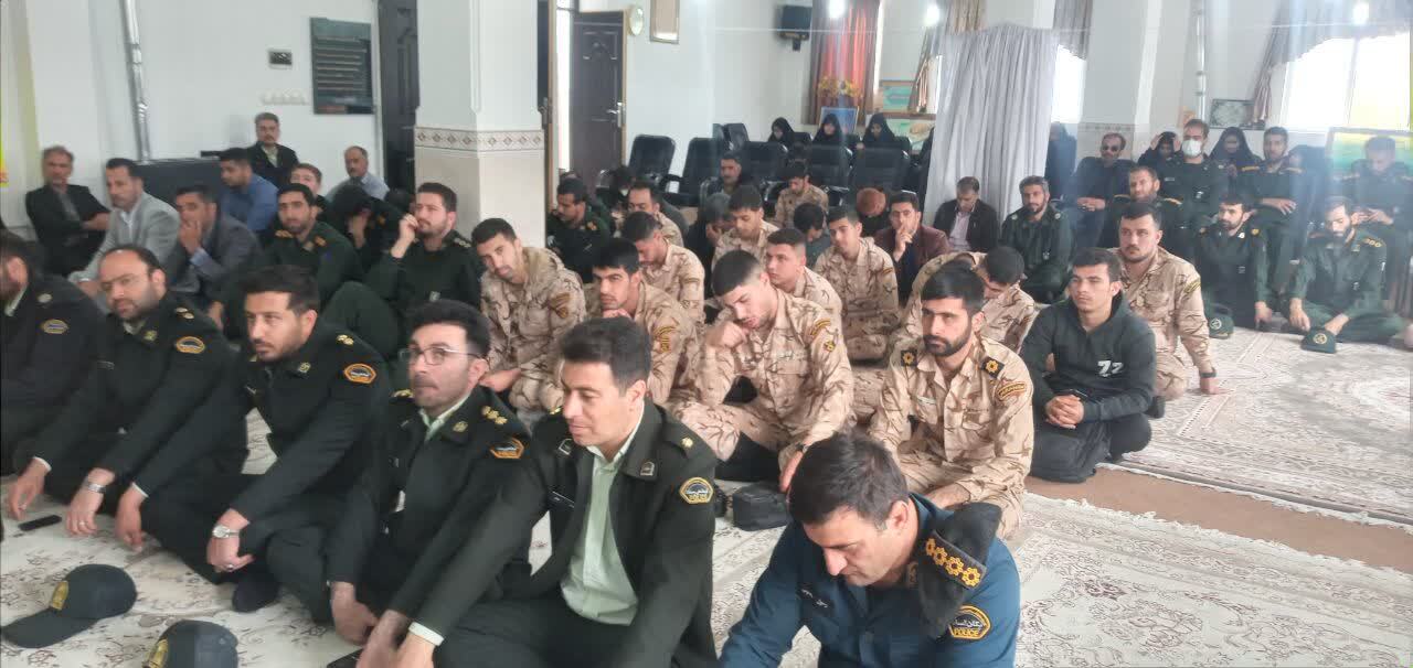 شهید مطهری الگوی تمام عیار برای جامعه است شهید مطهری الگوی تمام عیار برای جامعه است