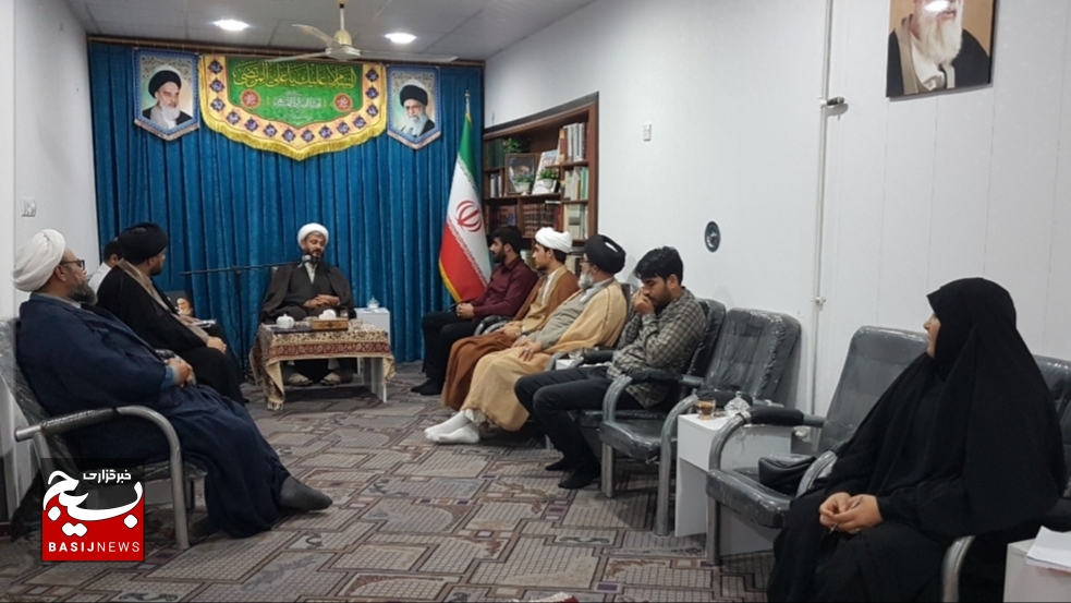 دیدار کارکنان و مربیان عقیدتی سیاسی با امام جمعه دیلم دیدار کارکنان و مربیان عقیدتی سیاسی با امام جمعه دیلم