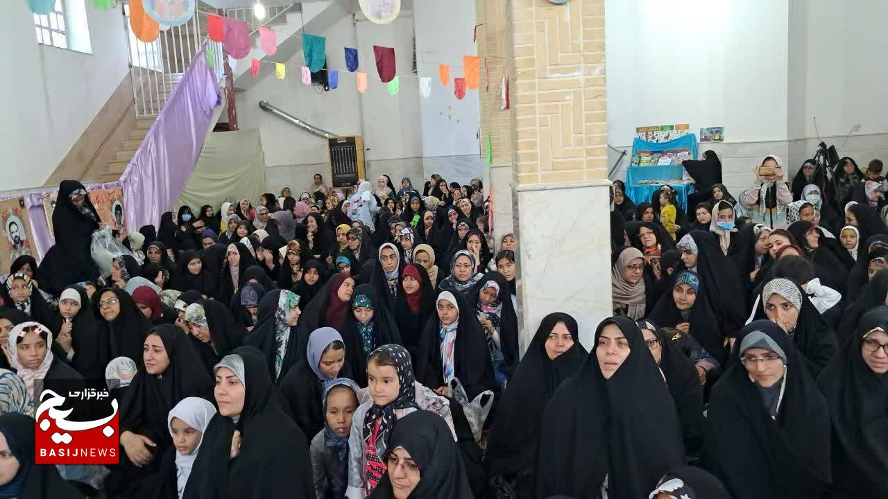 جشن «دختران آفتاب» در شهرک شهید محلاتی قم برگزار شد