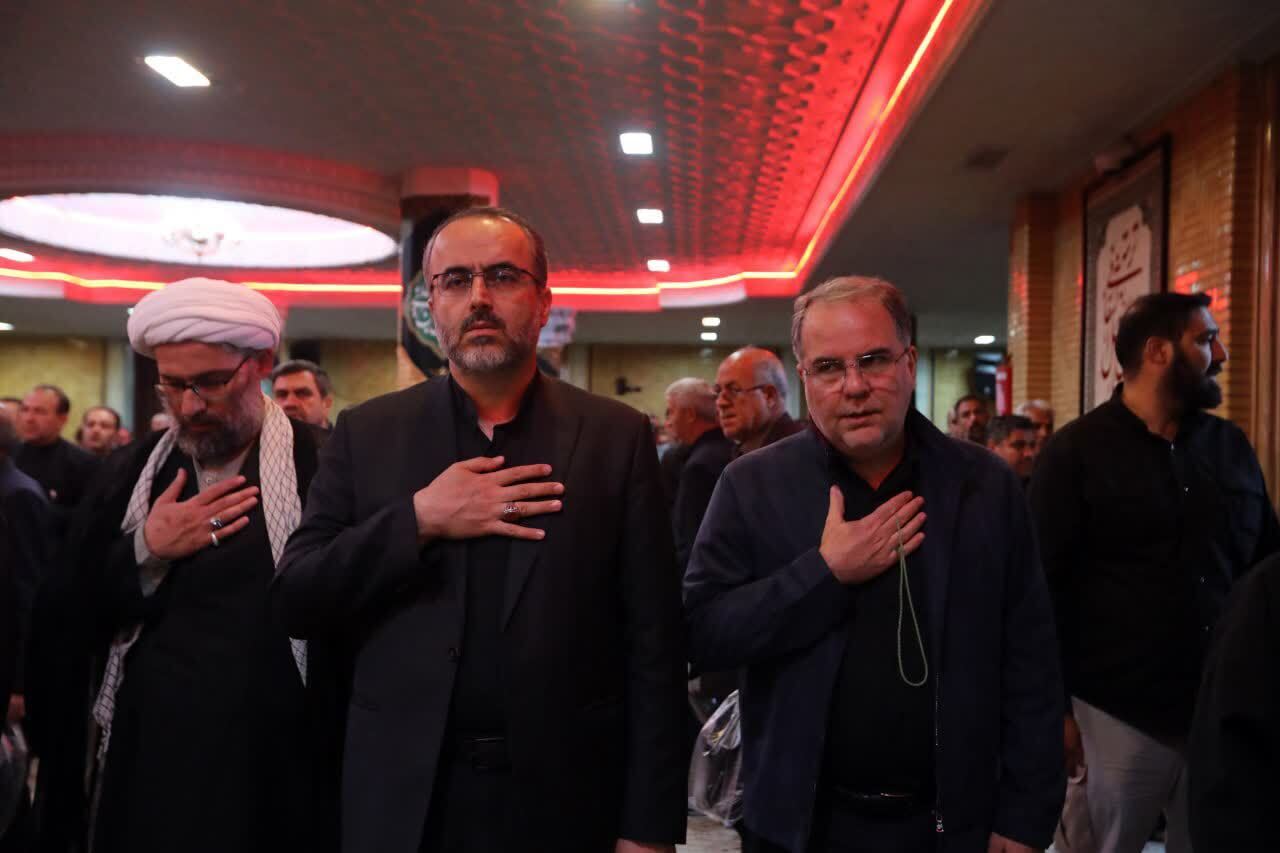 حضور باشکوه زنجانی ها در سوگ شهادت رئیس جمهور