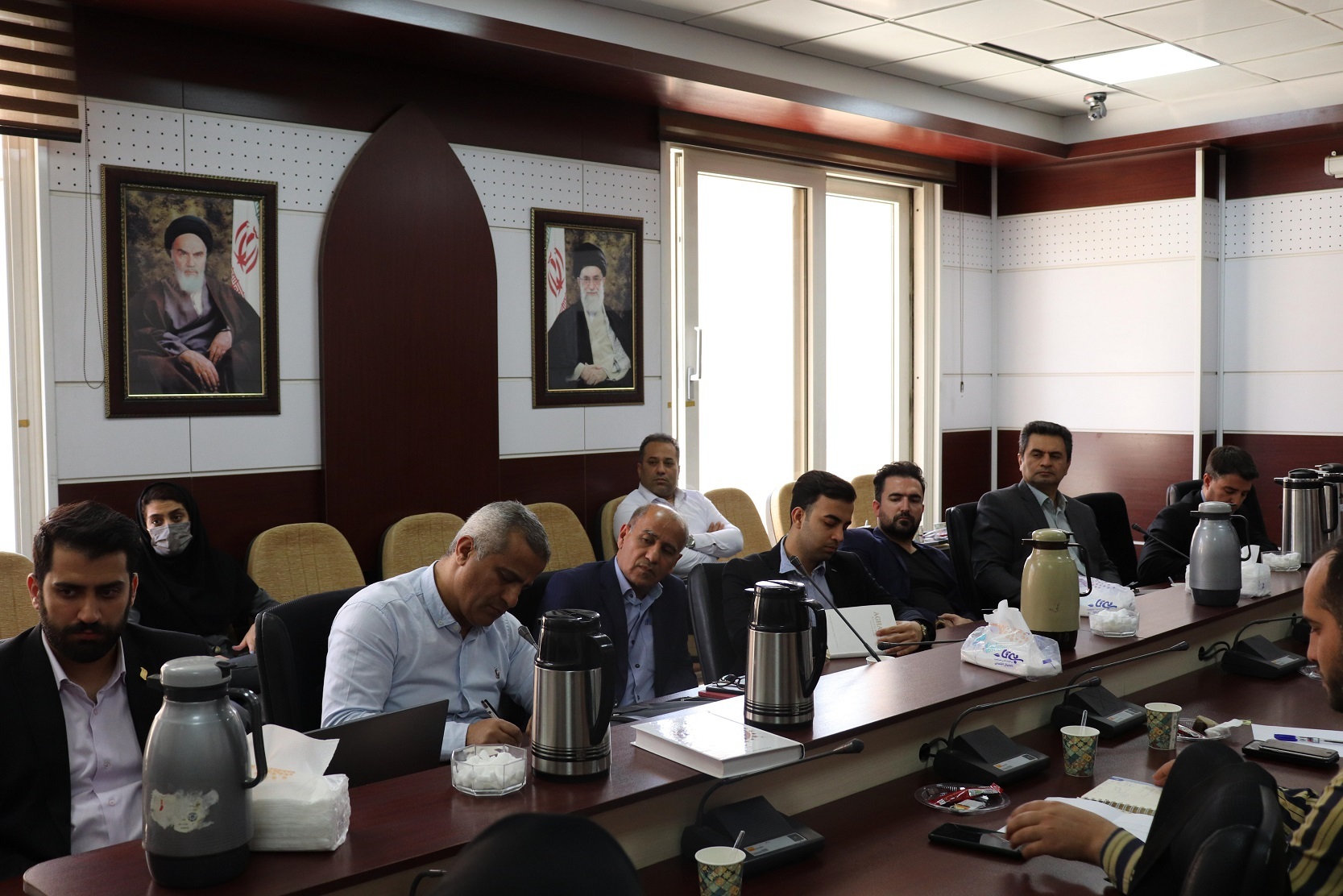نشست مسئول سازمان بسیج مهندسین صنعت و معدن با اعضاء کمیسیون گمرکی جهش ایران و مدیرکل اطلاعات و برنامه‌ریزی گمرک