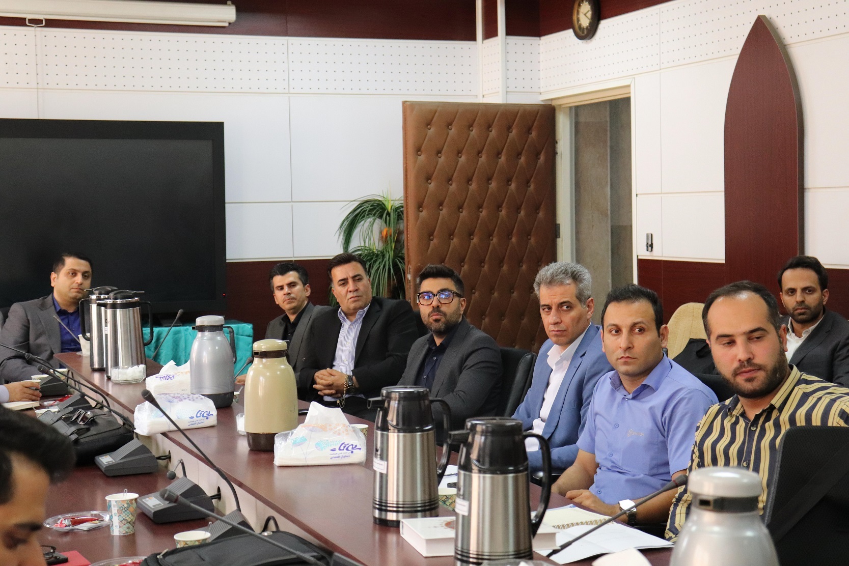 نشست مسئول سازمان بسیج مهندسین صنعت و معدن با اعضاء کمیسیون گمرکی جهش ایران و مدیرکل اطلاعات و برنامه‌ریزی گمرک