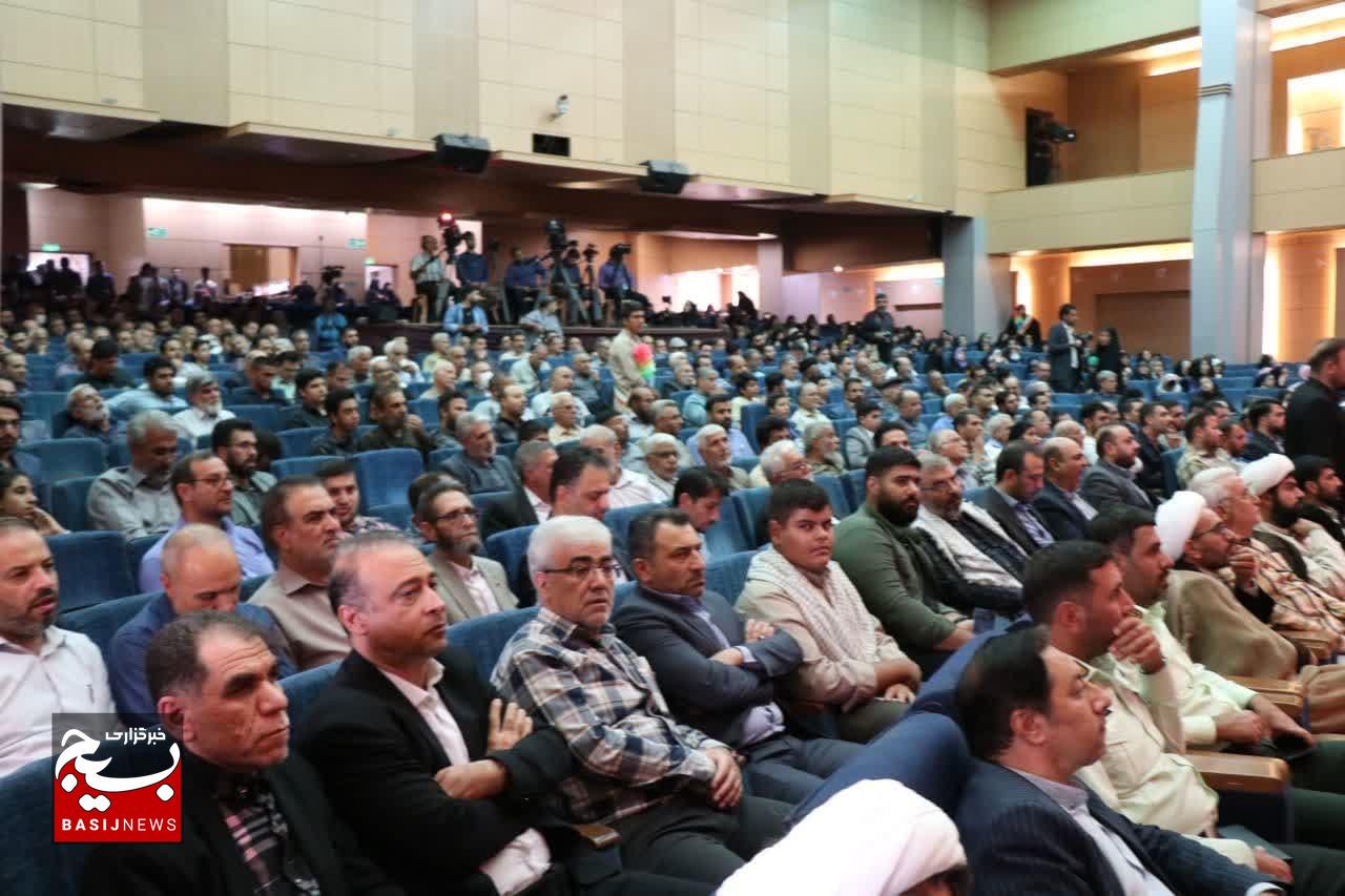 یادواره ملی شهدای رسانه در شاهین‌شهر