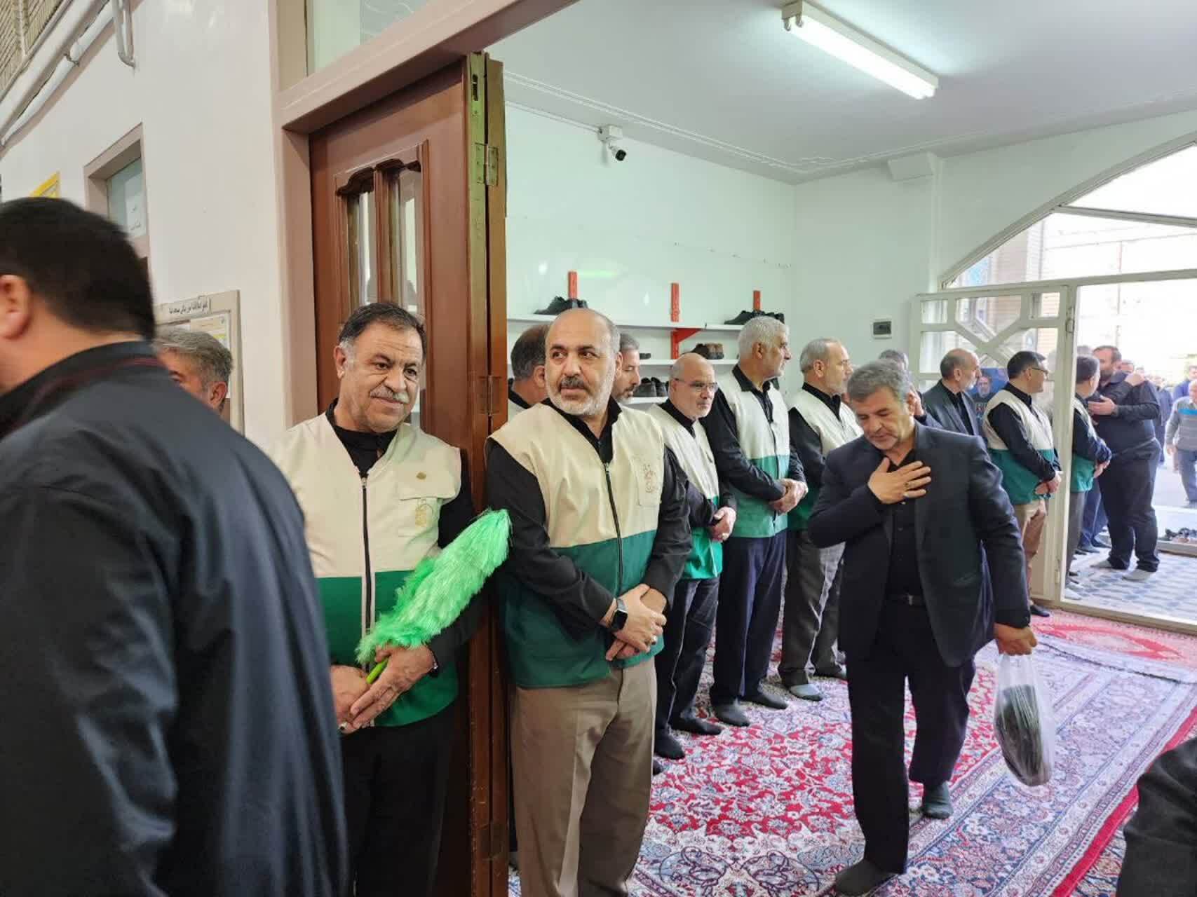 مراسم گرامیداشت شهیدان خدمت در زنجان برگزار شد