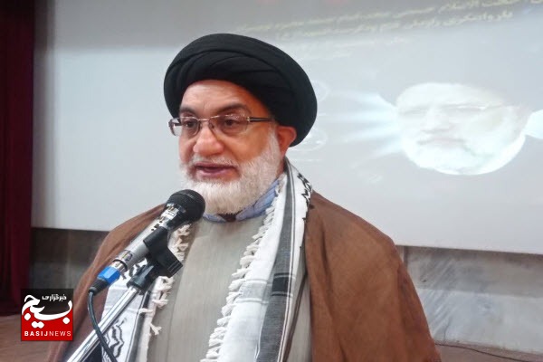 قدرت الله و ایمان در کنار وحدت سپاه و ارتش پیروزی خرمشهر را رقم زد