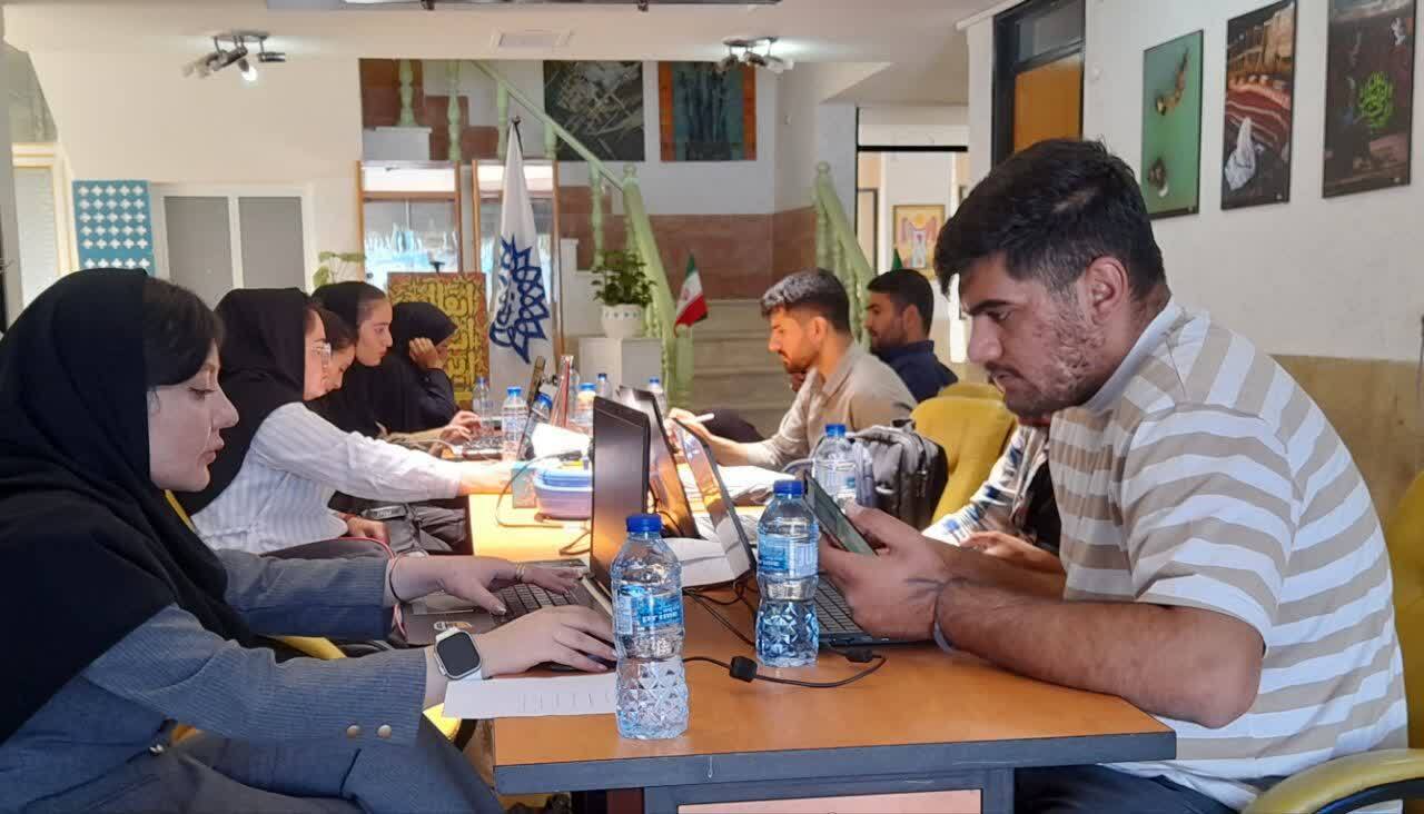 هنرنمایی هنرمندان کهگیلویه و بویراحمد برای شهدای خدمت