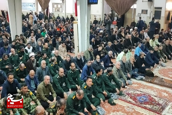 تشییع شهدای خدمت نشانگر پیوند عمیق بین مردم و مسئولان بود