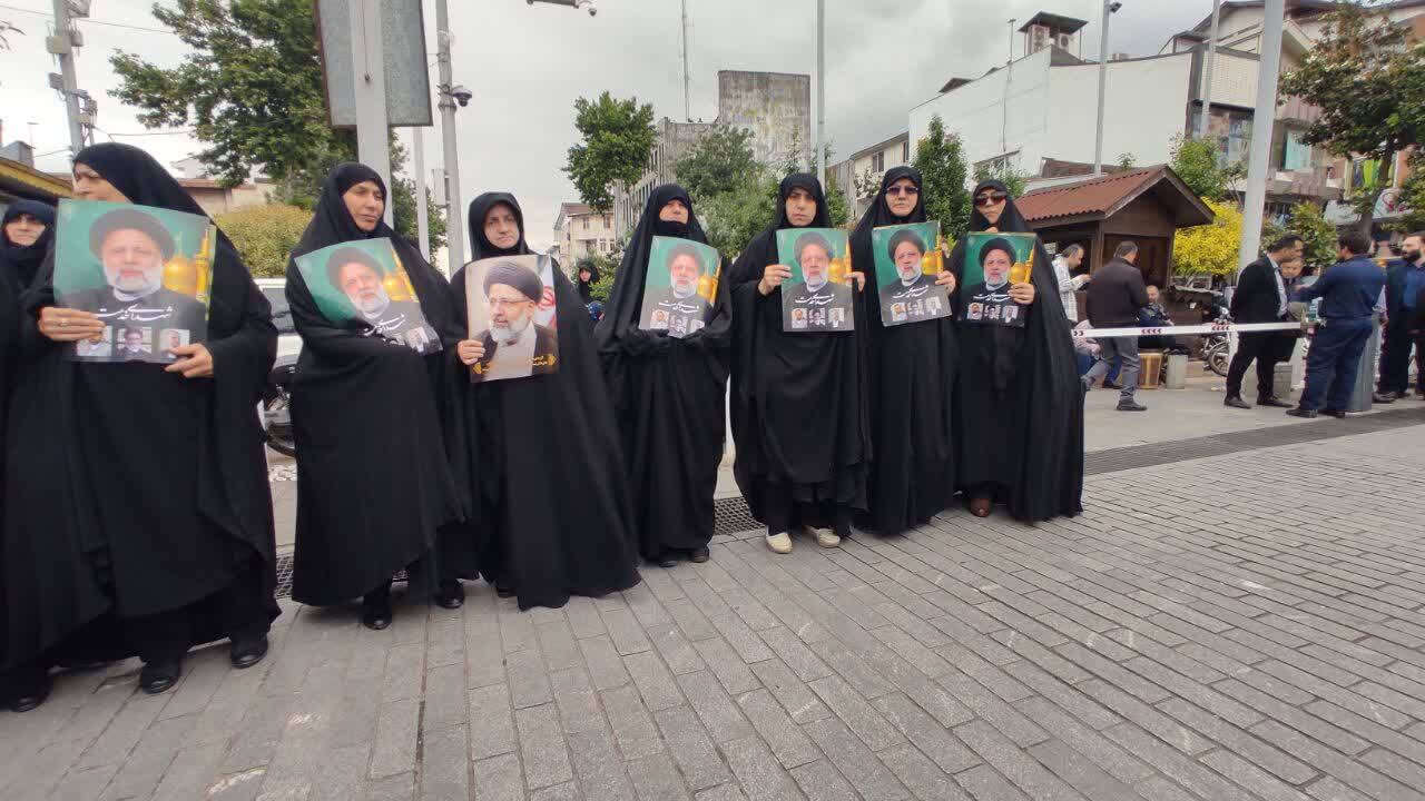 ملت با بصیرت ایران مولد تمدن نوین اسلامی است ملت با بصیرت ایران مولد تمدن نوین اسلامی است
