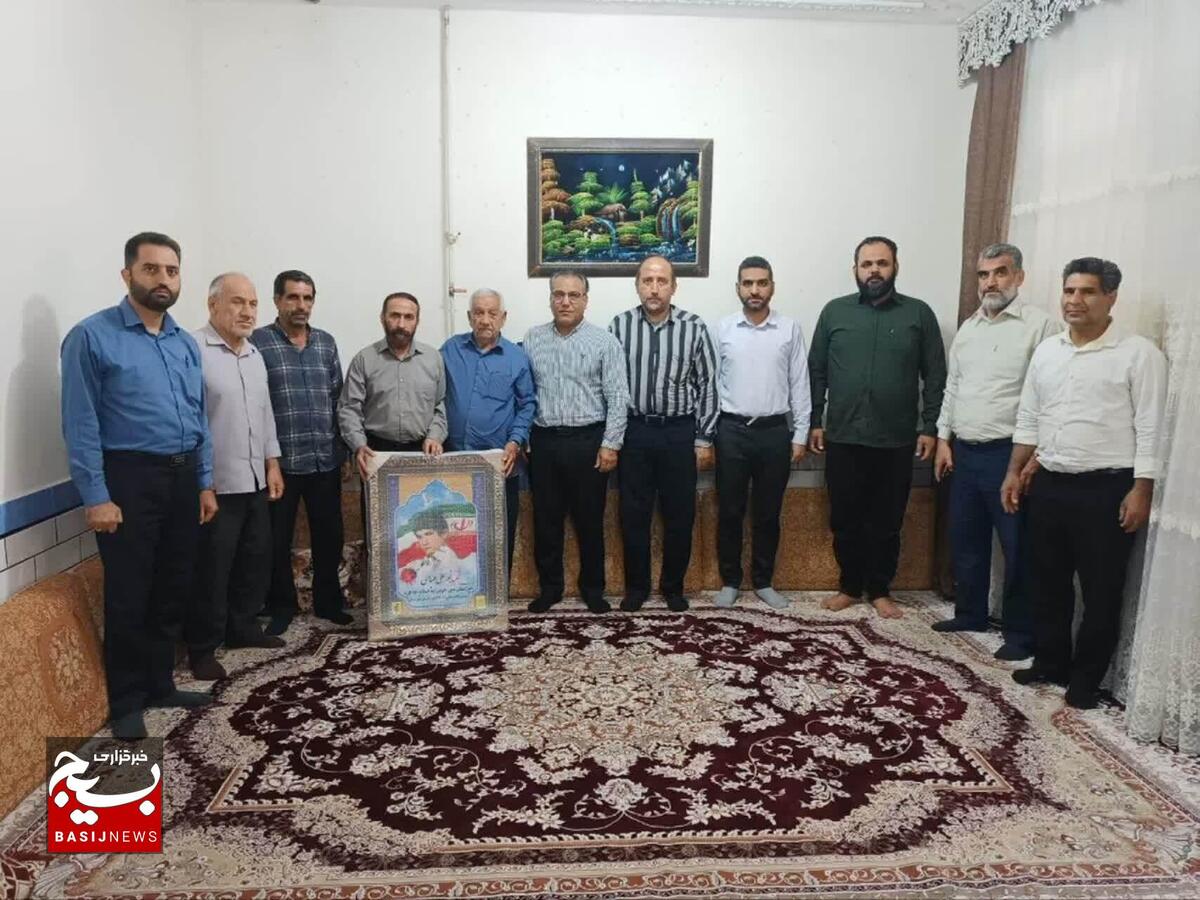 دیدار با خانواده محترم شهید والا مقام نورعلی عباسی از شهدای سرافراز شهر منتظران