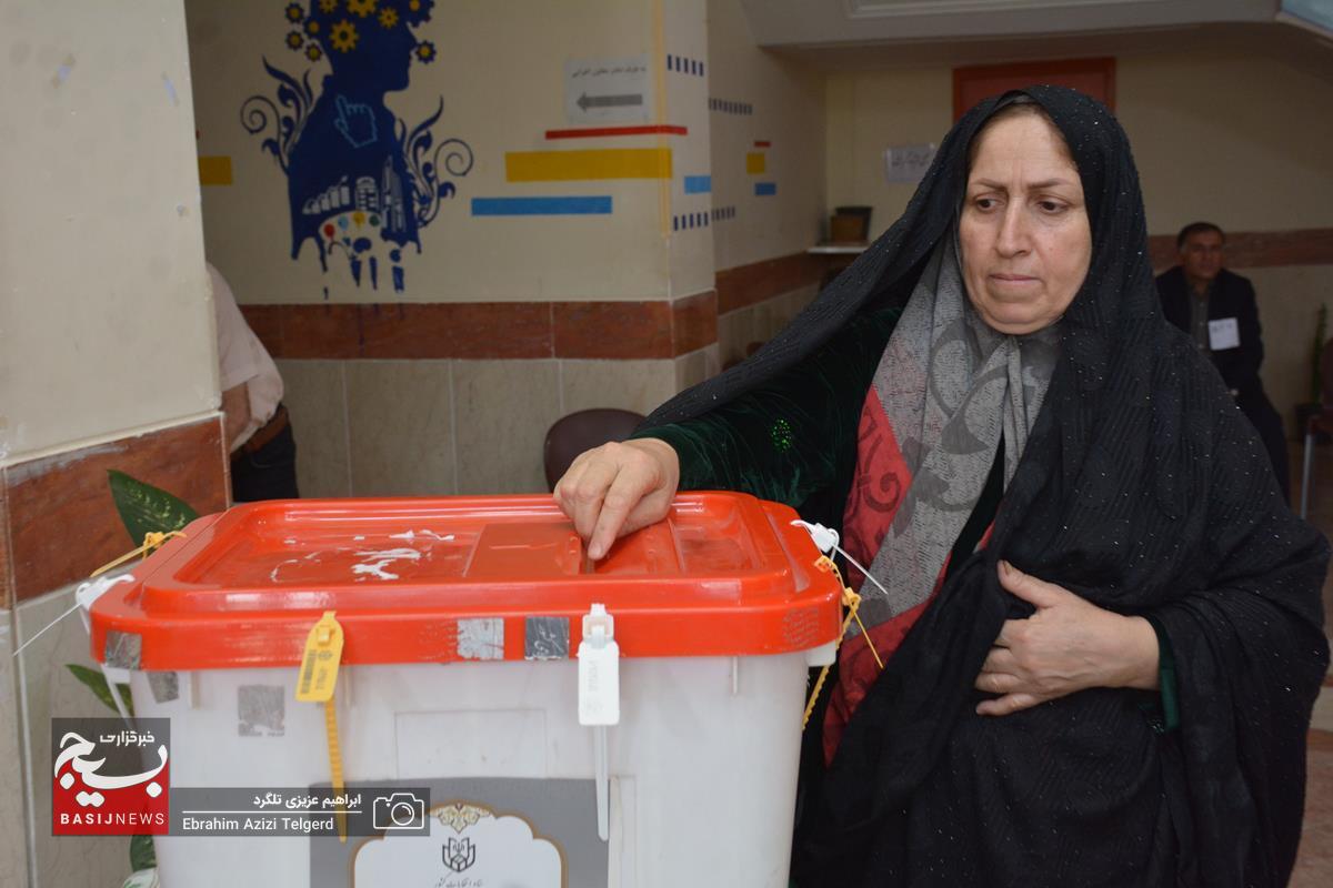 تصاویر جالب و دیدنی از انتخابات در یاسوج  + (تصاویر)