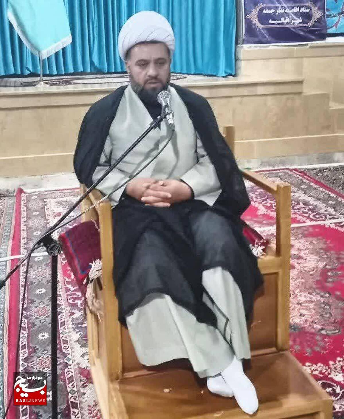 ماه محرم فرصت مناسب برای احیای غیرت دینی و روحیه ولایتمداری است