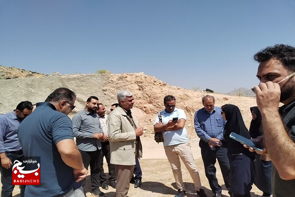 احیای قنوات مسیر بزگراه امام خامنه‌ای توسط شرکت عمران صدرا در راستای حفاظت از محیط زیست/ شهر صدرا از بن‌بست درآمد
