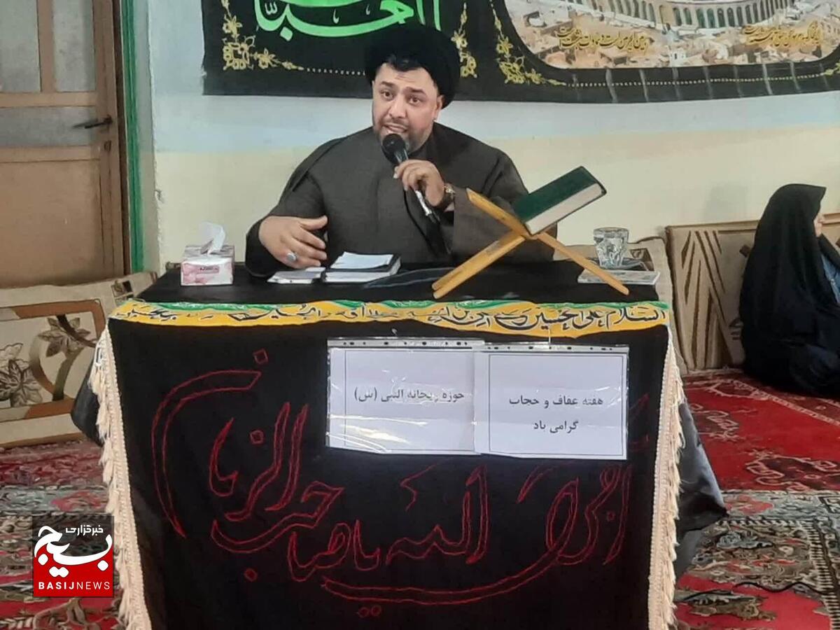 تبیین دستاوردهای انقلاب و جمهوری اسلامی یک وظیفه است