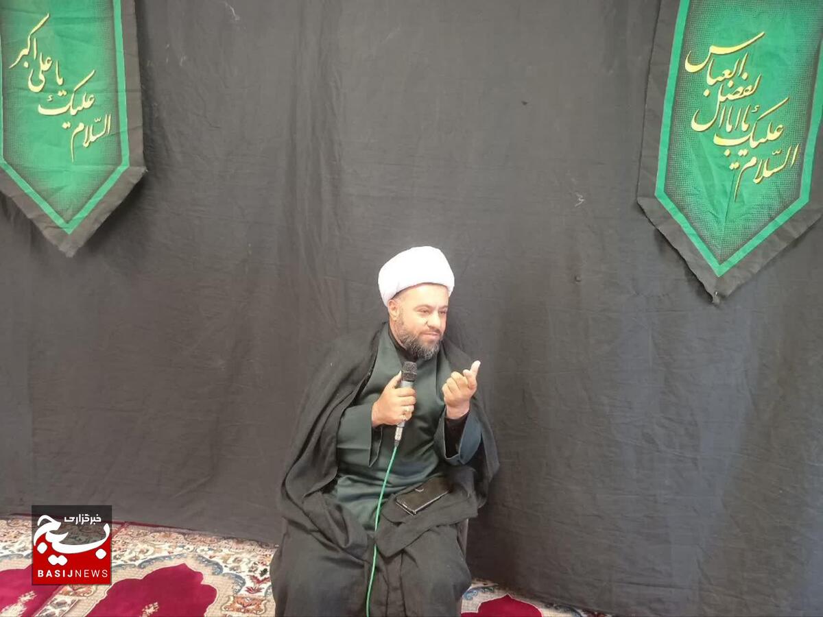 امام حسین(ع) راه دفاع از حق و ایستادگی در مقابل ستمگران را به بشریت آموخت