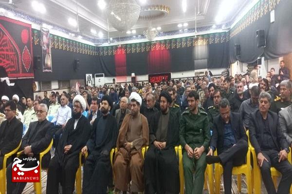 وظیفه سپاه هم‌افزایی و کمک به همه مسئولین است