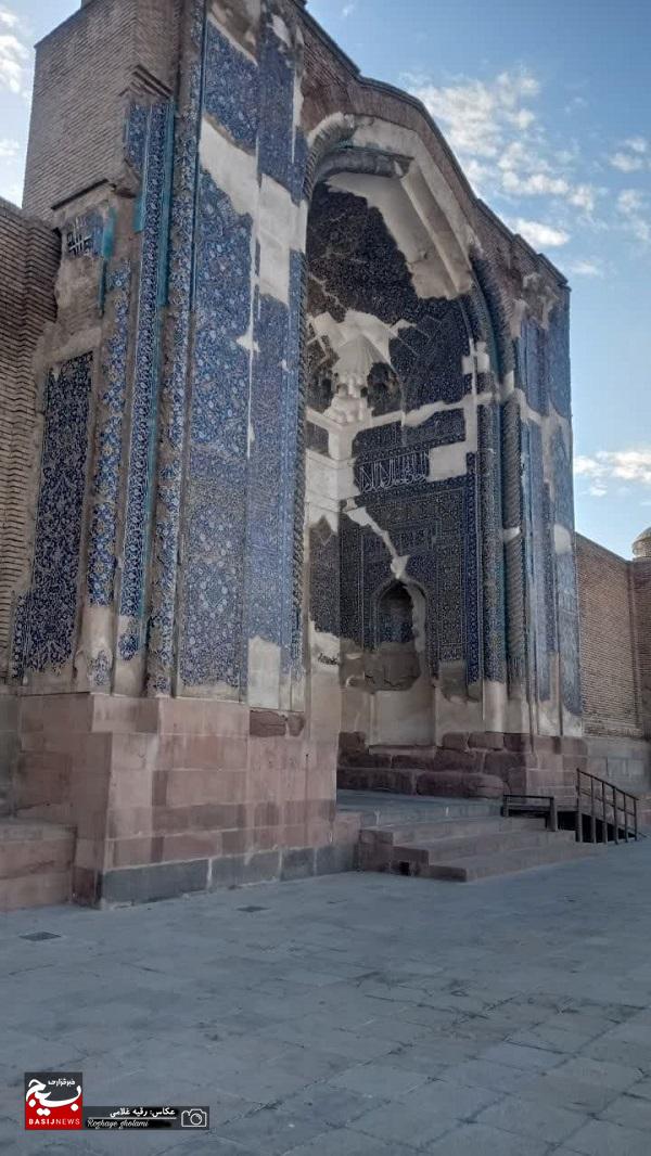 مسجد کبود و نمایشگاه تربت سیدالشهدا(ع) مسجد کبود و نمایشگاه تربت سیدالشهدا(ع)