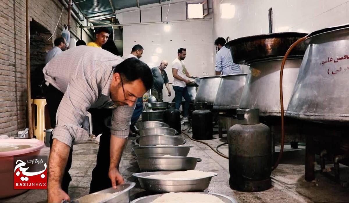 توزیع ۱۲۳ هزار پرس غذای گرم از ابتدای محرم امسال در بین خانواده های ولی نعمت