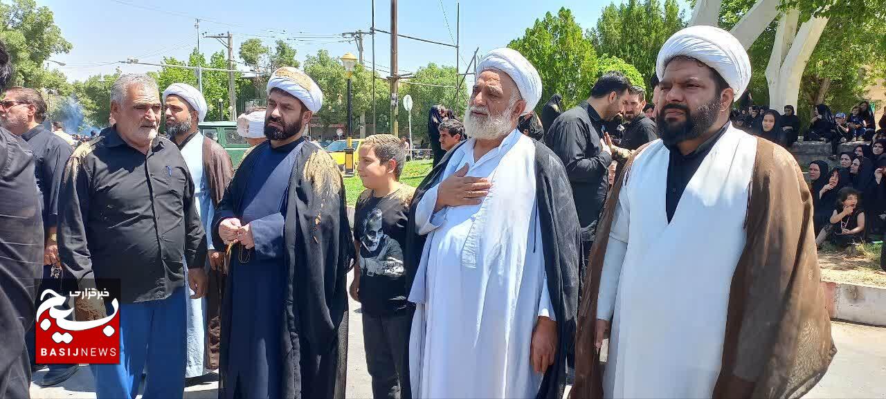 مراسم عزاداری عاشورای حسینی(ع) در دلفان به روایت تصویر