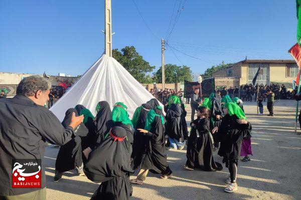 مراسم بنی اسد یا خنچه‌بران با قدمت بیش از ۱۲۰ سال در روستای تکه نهاوند