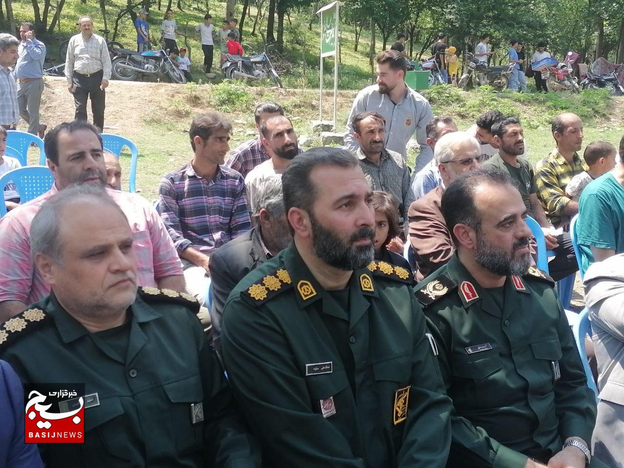 دیداربا خانواده شهید ،افتتاح و بازدید چند پروژه عمرانی دیداربا خانواده شهید ،افتتاح و بازدید چند پروژه عمرانی