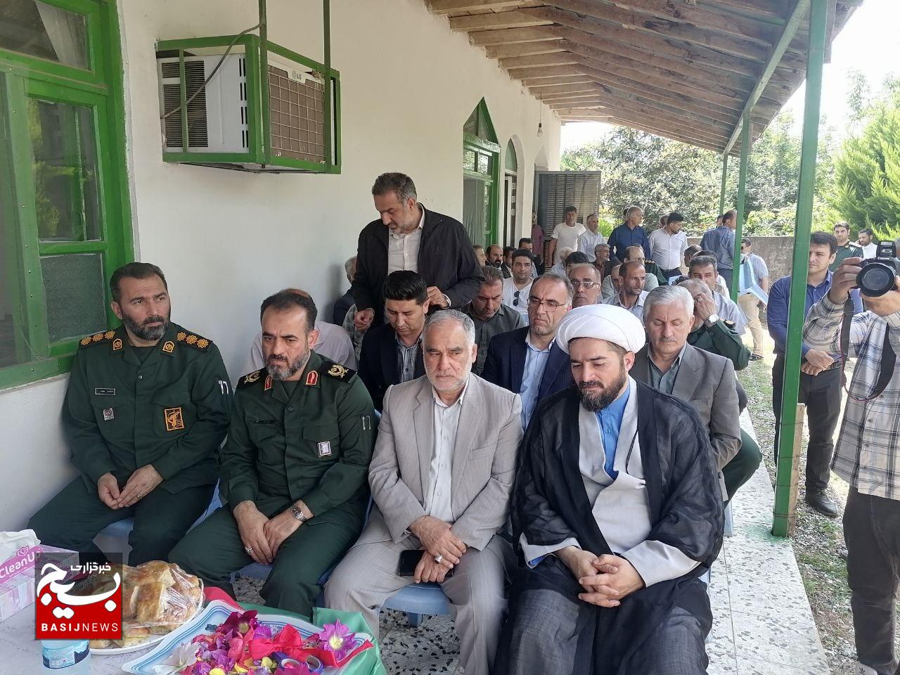 دیداربا خانواده شهید ،افتتاح و بازدید چند پروژه عمرانی دیداربا خانواده شهید ،افتتاح و بازدید چند پروژه عمرانی