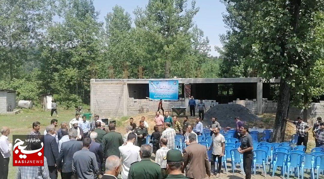 دیداربا خانواده شهید ،افتتاح و بازدید چند پروژه عمرانی دیداربا خانواده شهید ،افتتاح و بازدید چند پروژه عمرانی
