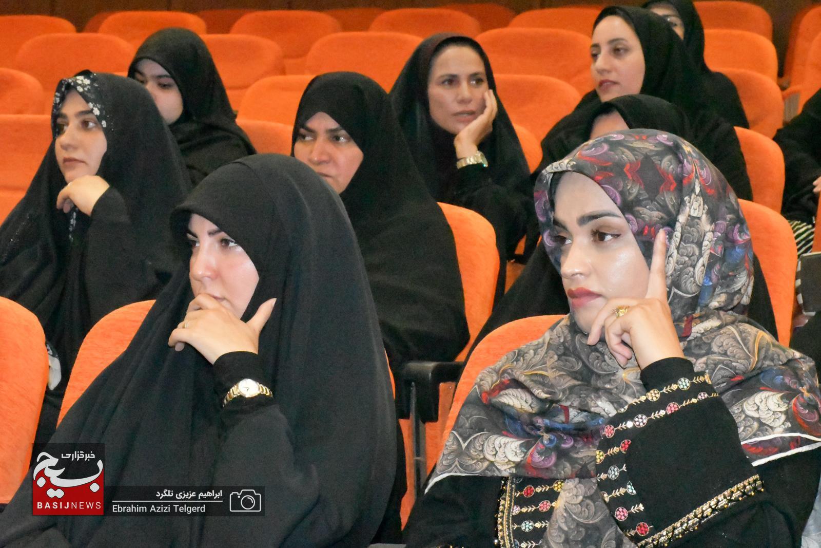 برگزیدگان دومین سوگواره شعر عاشورایی در یاسوج معرفی شدند + (تصاویر) برگزیدگان دومین سوگواره شعر عاشورایی در یاسوج معرفی شدند + (تصاویر)