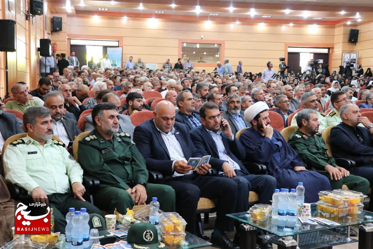 کنگره ملی شهدای غریب اسارت استان زنجان برگزارشد