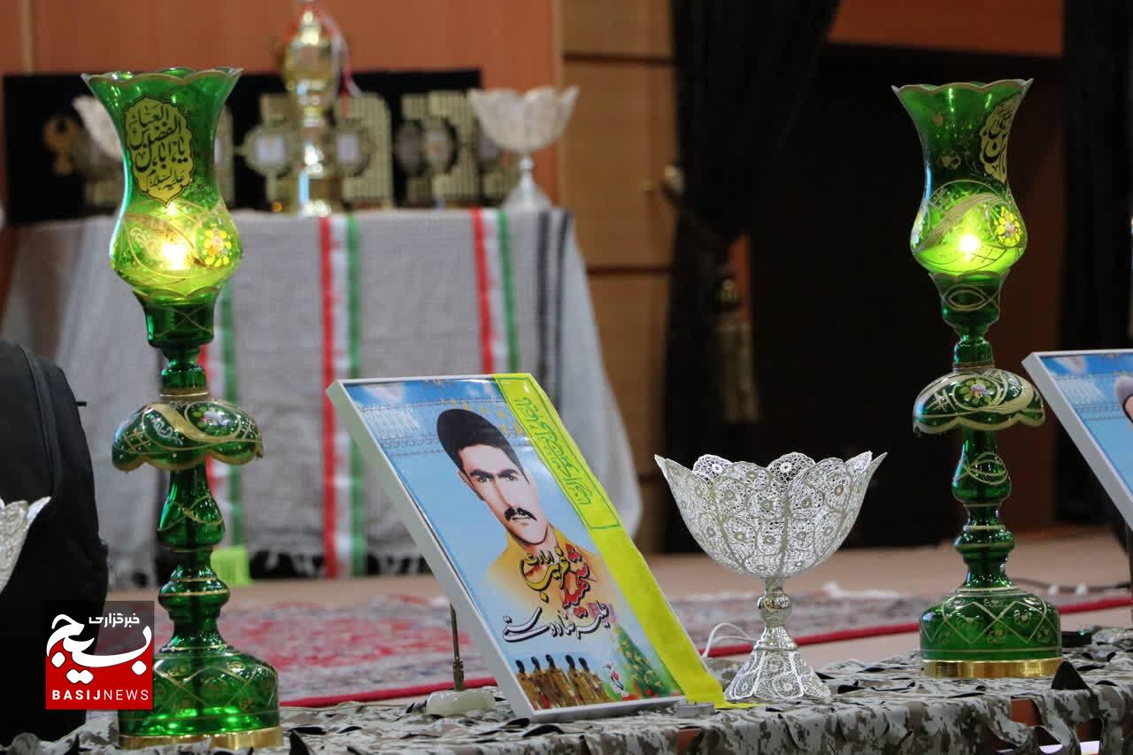 کنگره ملی شهدای غریب اسارت استان زنجان برگزارشد