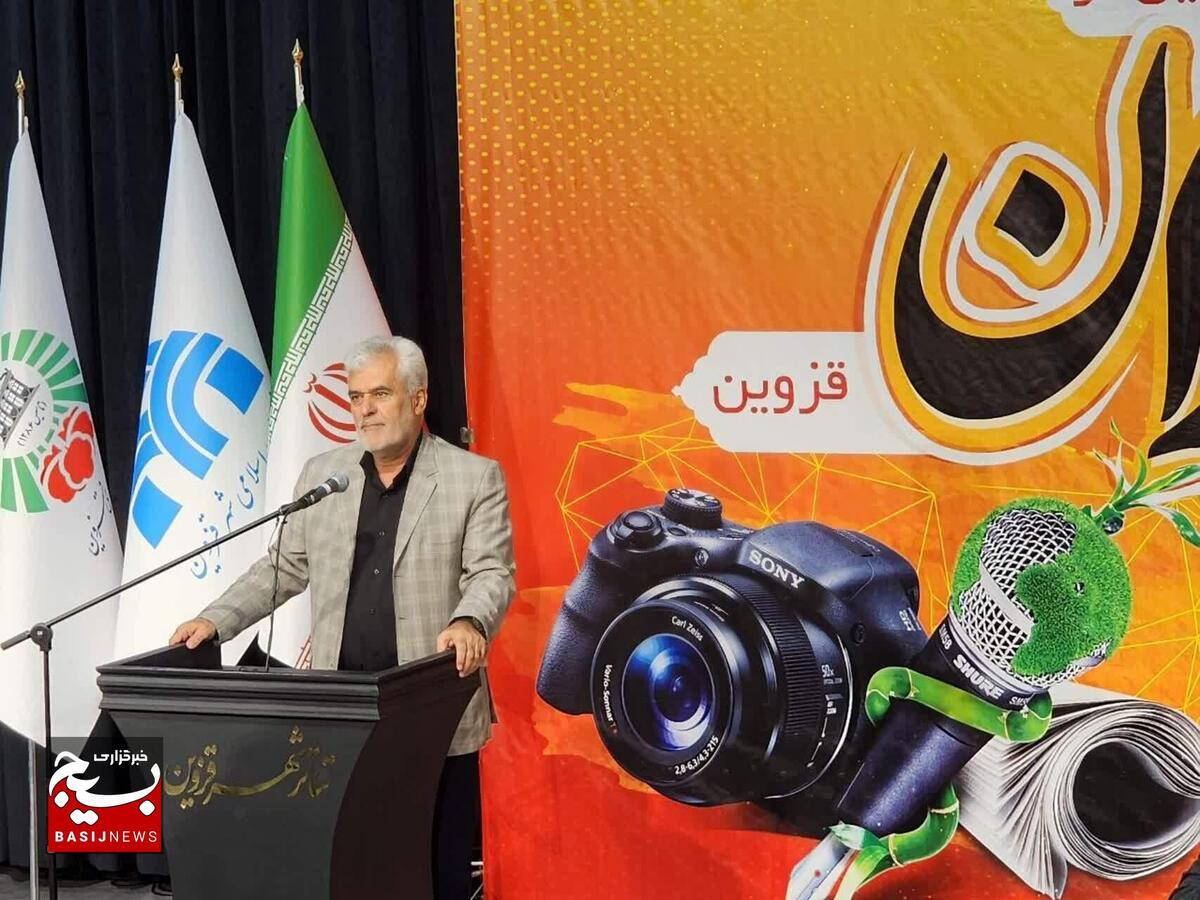 در مسایل مدیریت شهری، چشم انداز ما ارائه و نحوه خوب خدمات رسانی است