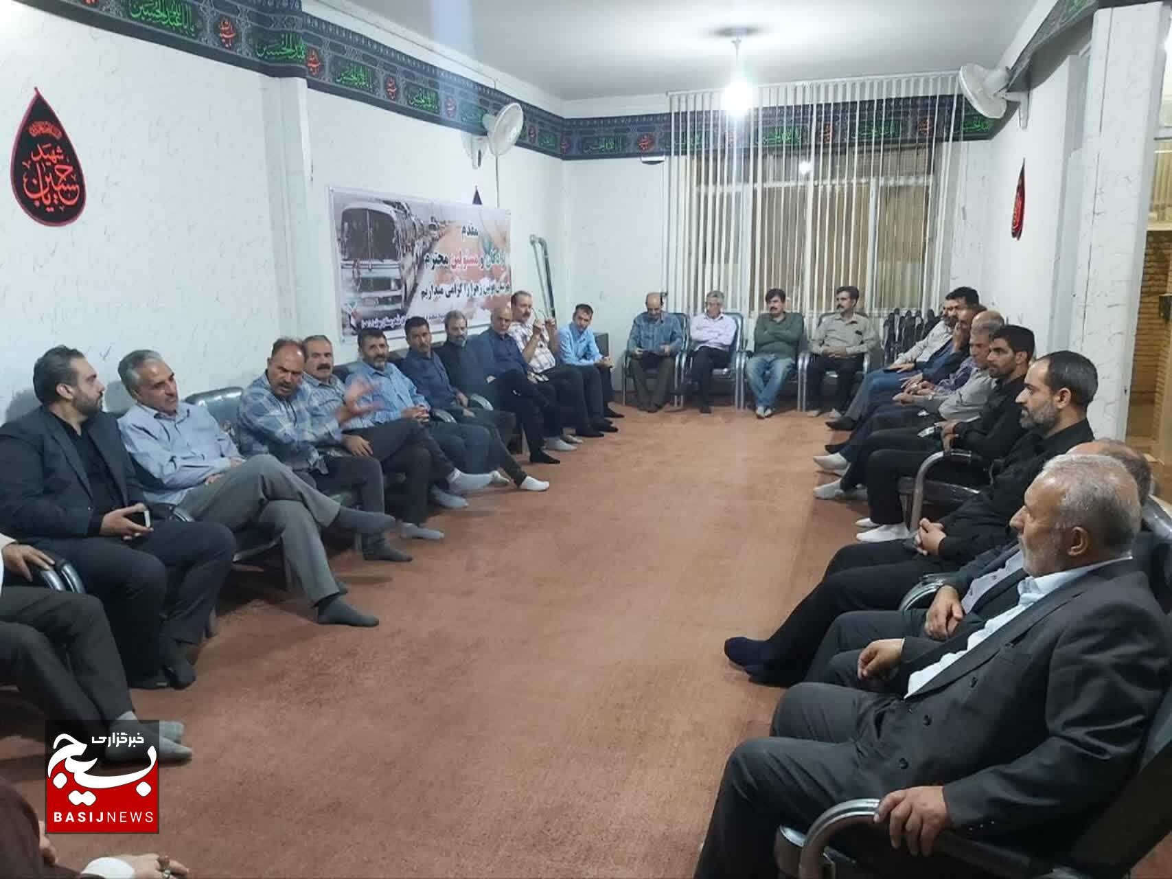 تداوم آزادگی و استمرار پاسداری از انقلاب اسلامی از رسالت های آزادگان است تداوم آزادگی و استمرار پاسداری از انقلاب اسلامی از رسالت های آزادگان است