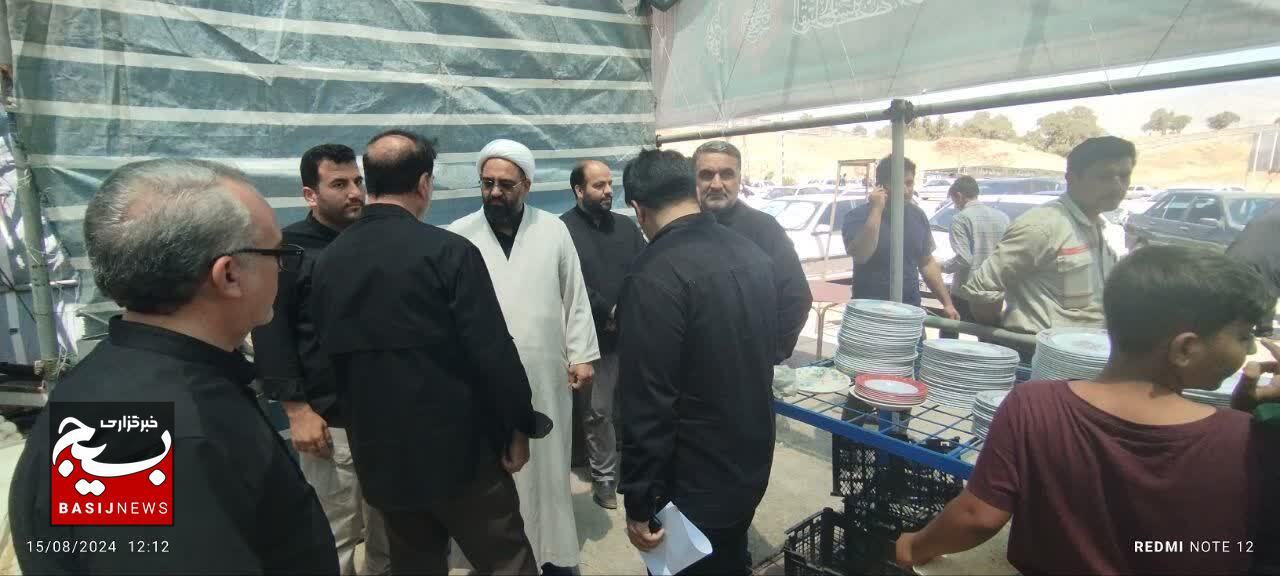 بازدید سردار علیپور جانشین فرمانده سپاه حضرت ابوالفضل(ع) استان لرستان از موکب شهدای ویسیان+عکس